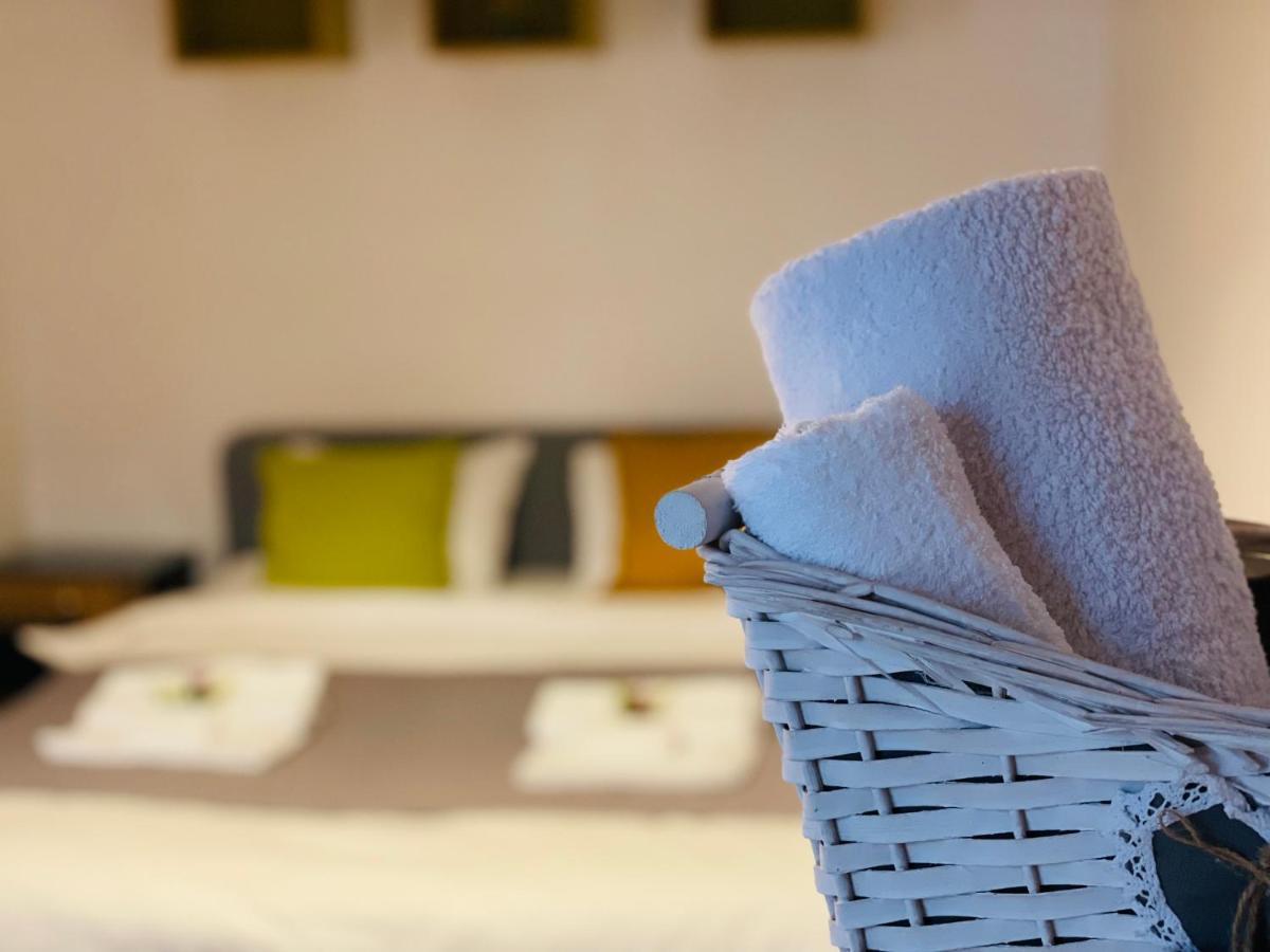 Modern Place To Stay-Self Check-In Nonstop 24H-Wifi Ρέσιτσα Εξωτερικό φωτογραφία