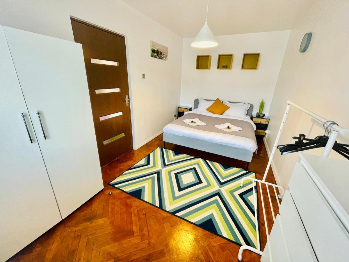 Modern Place To Stay-Self Check-In Nonstop 24H-Wifi Ρέσιτσα Εξωτερικό φωτογραφία